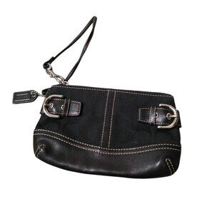 Vintage Coach Soho Legacy Double Buckle Black Signature C Wristlet Wallet